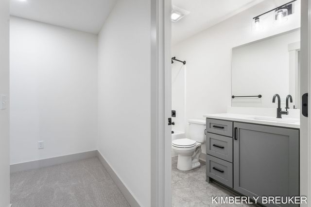 6306 Roman Road, Allendale Twp, MI 49401