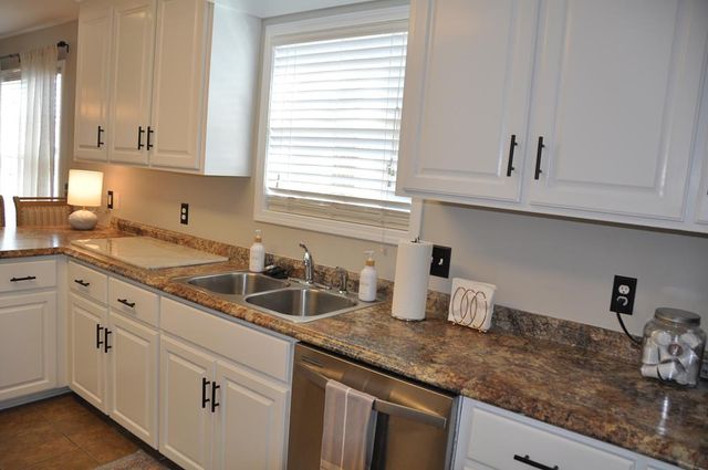 211 Winterberry Way, Enterprise, AL 36330