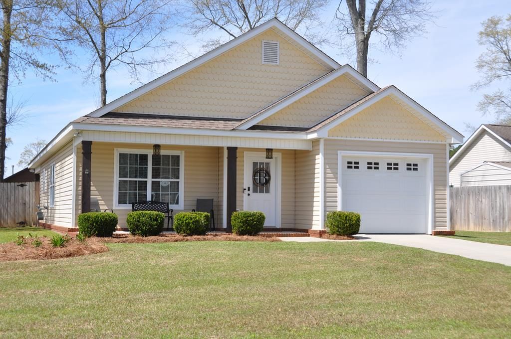 211 Winterberry Way, Enterprise, AL 36330