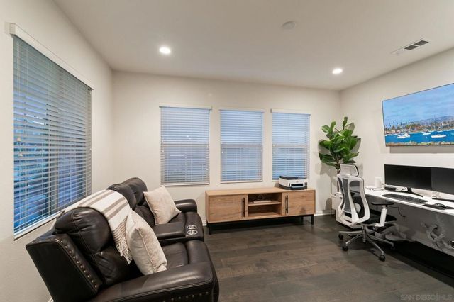 3035 Starry Night Drive, Escondido, CA 92029