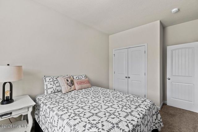 621 Winfall Drive, Holly Ridge, NC 28445