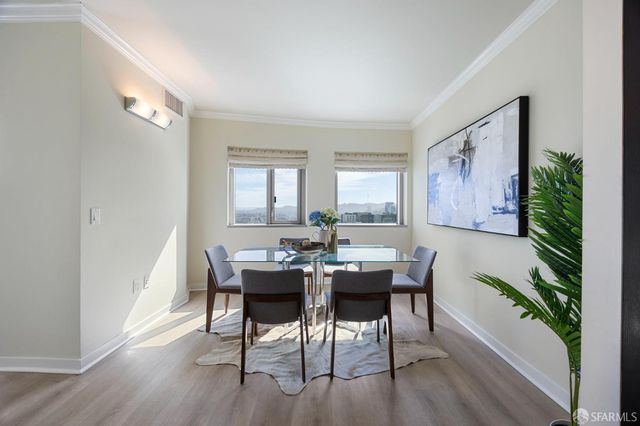 355 1st Street S2503, San Francisco, CA 94105