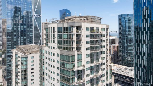 355 1st Street S2503, San Francisco, CA 94105