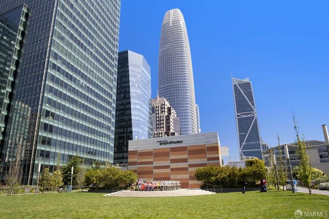 355 1st Street S2503, San Francisco, CA 94105