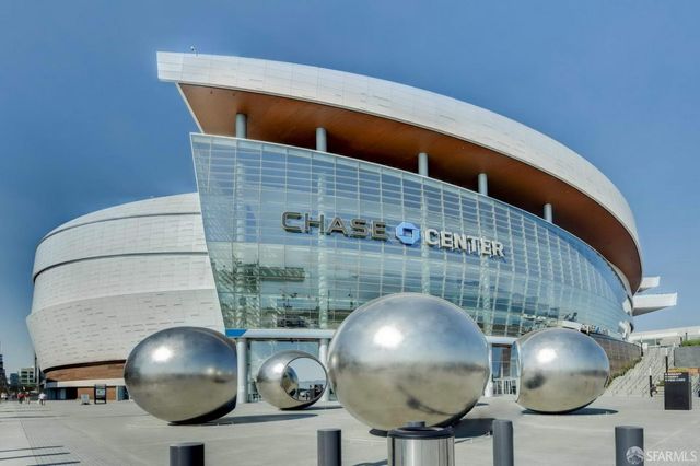 355 1st Street S2503, San Francisco, CA 94105