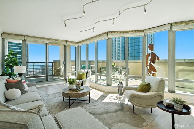 355 1st Street S2503, San Francisco, CA 94105