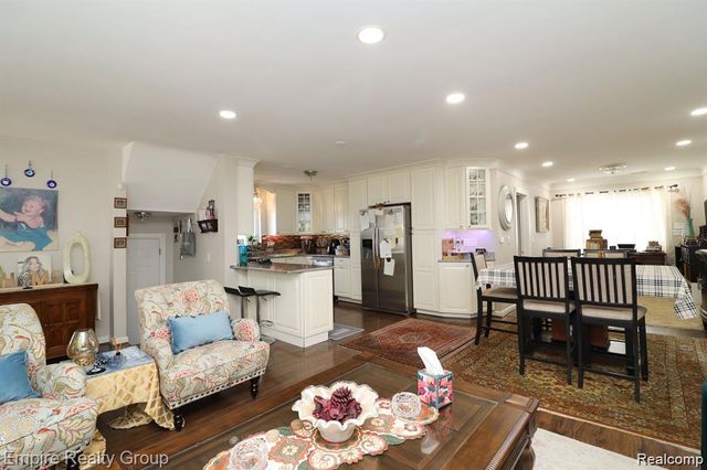 5959 Highview Street, Dearborn Heights, MI 48127