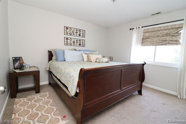 5959 Highview Street, Dearborn Heights, MI 48127