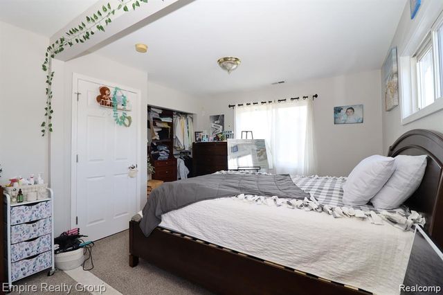 5959 Highview Street, Dearborn Heights, MI 48127