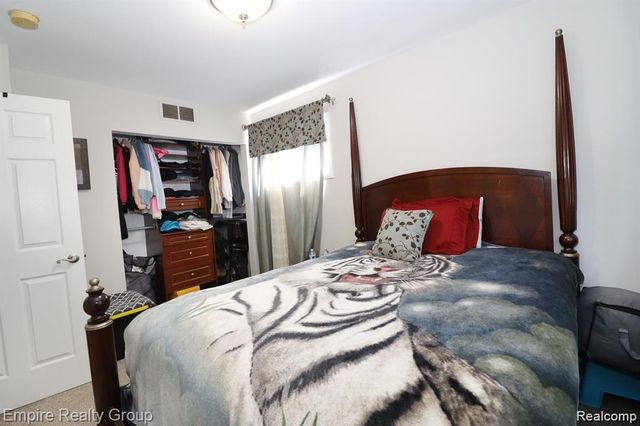 5959 Highview Street, Dearborn Heights, MI 48127