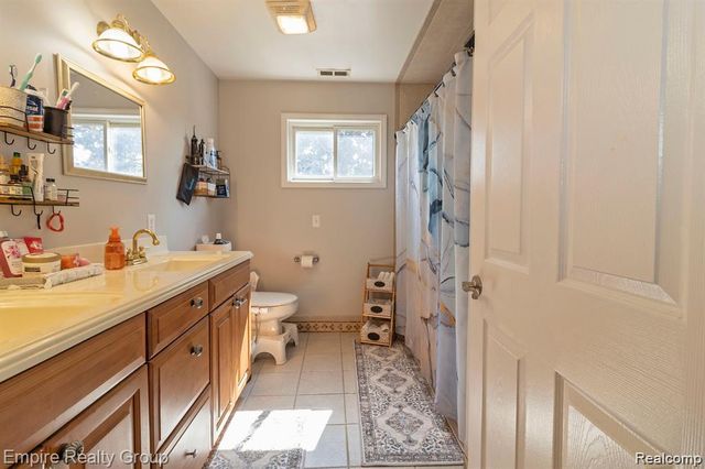 5959 Highview Street, Dearborn Heights, MI 48127