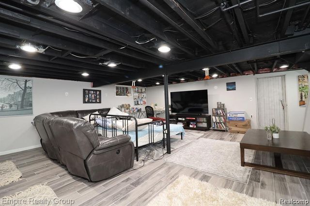 5959 Highview Street, Dearborn Heights, MI 48127