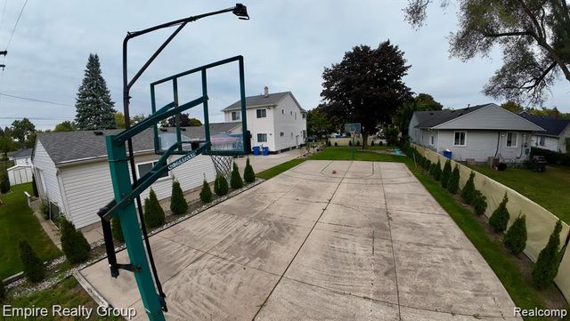 5959 Highview Street, Dearborn Heights, MI 48127