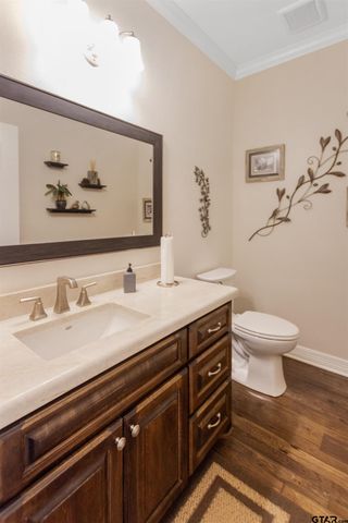 254 Easy St, Frankston, TX 75763