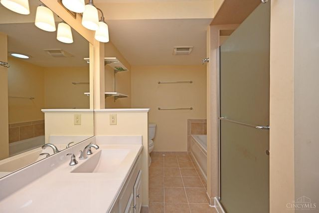9524 Heather Court, Blue Ash, OH 45242