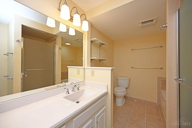 9524 Heather Court, Blue Ash, OH 45242