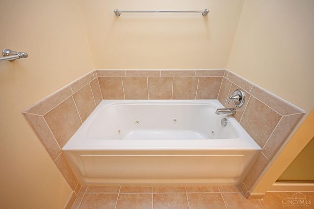 9524 Heather Court, Blue Ash, OH 45242