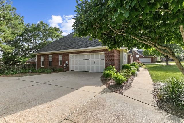 106 Haddington Park Lane, Dothan, AL 36305