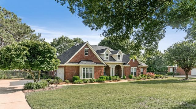106 Haddington Park Lane, Dothan, AL 36305