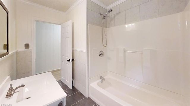 1500 Fries Drive, Winston-salem, NC 27101