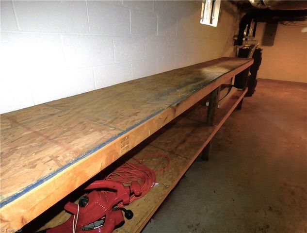 1500 Fries Drive, Winston-salem, NC 27101