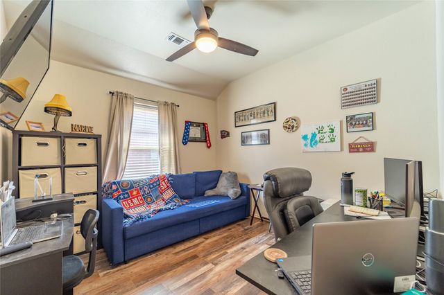 4203 Jasper Lane, Granbury, TX 76049
