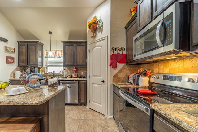 4203 Jasper Lane, Granbury, TX 76049