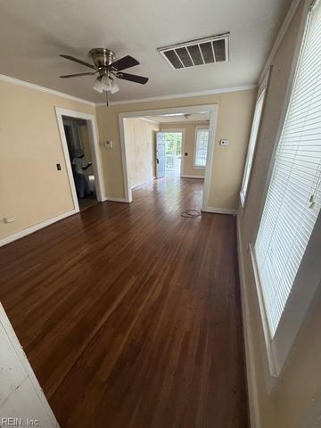 1124 West AVE, Hampton, VA 23669