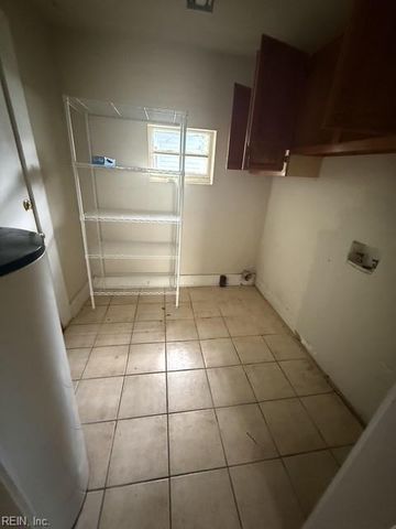 1124 West AVE, Hampton, VA 23669