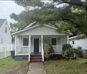 1124 West AVE, Hampton, VA 23669