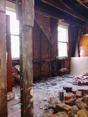 419 Bellvue St, Wall Boro, PA 15148