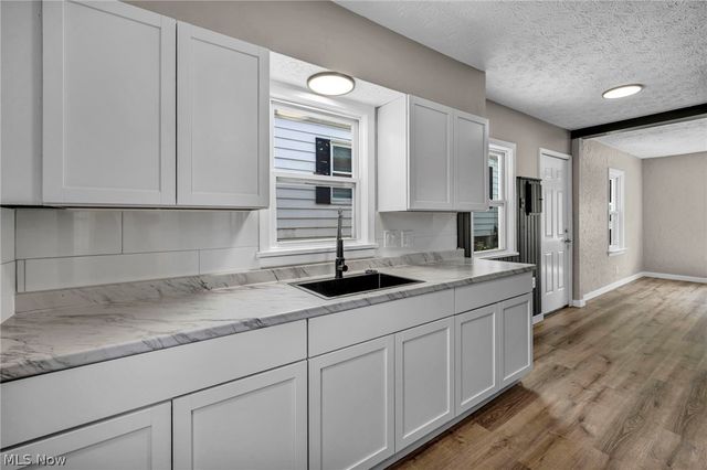 2511 Ogden Avenue, Akron, OH 44312