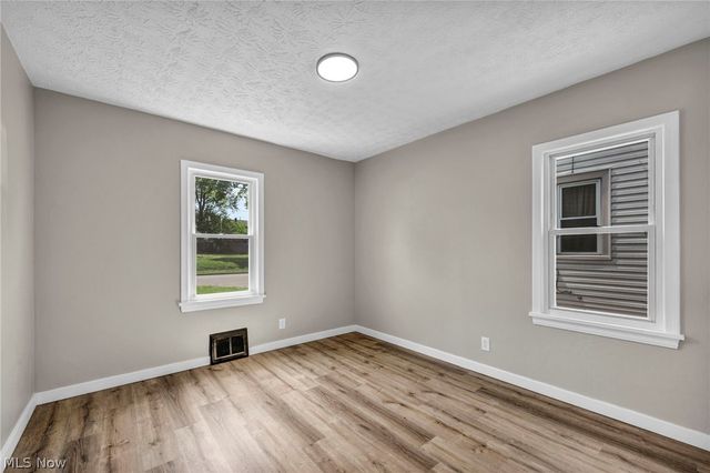 2511 Ogden Avenue, Akron, OH 44312