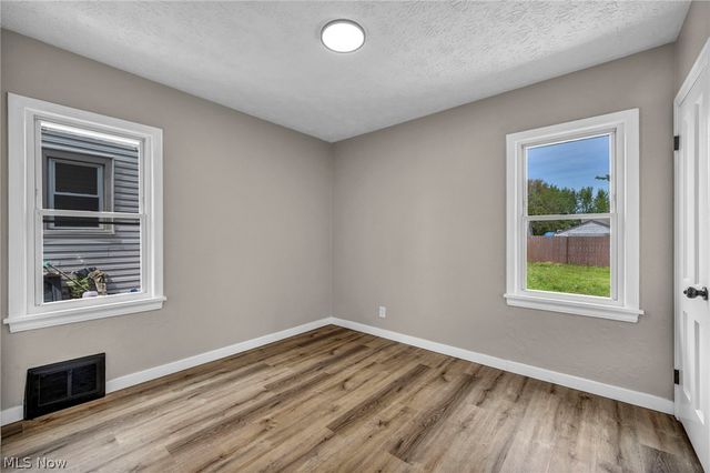 2511 Ogden Avenue, Akron, OH 44312