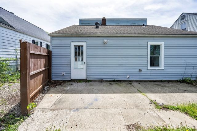 2511 Ogden Avenue, Akron, OH 44312