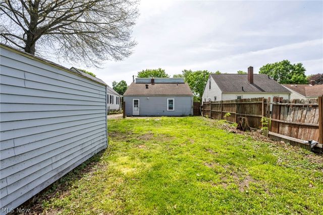 2511 Ogden Avenue, Akron, OH 44312