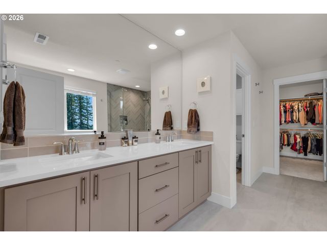 5432 N 92ND Ave, Camas, WA 98607