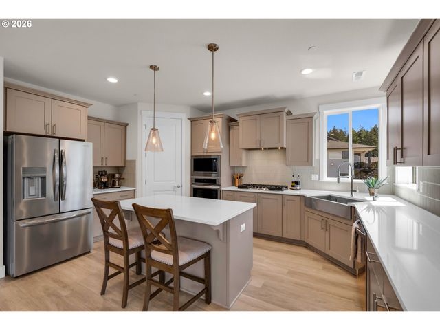5432 N 92ND Ave, Camas, WA 98607