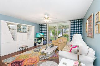 1001 NE 14th Ave 107, Hallandale Beach, FL 33009