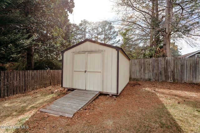 1109 Robin Hill Road NW, Wilson, NC 27896