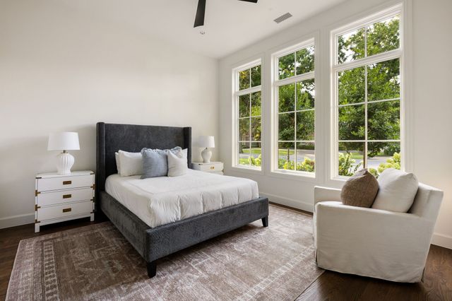 6124 Lakehurst Avenue, Dallas, TX 75230