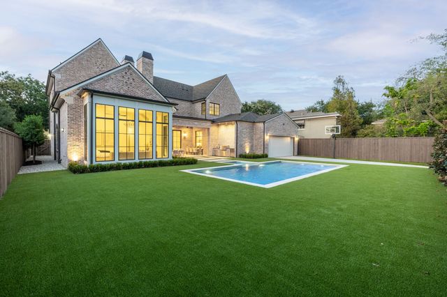 6124 Lakehurst Avenue, Dallas, TX 75230