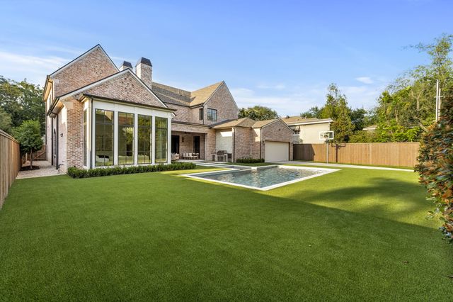 6124 Lakehurst Avenue, Dallas, TX 75230
