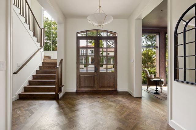 6124 Lakehurst Avenue, Dallas, TX 75230
