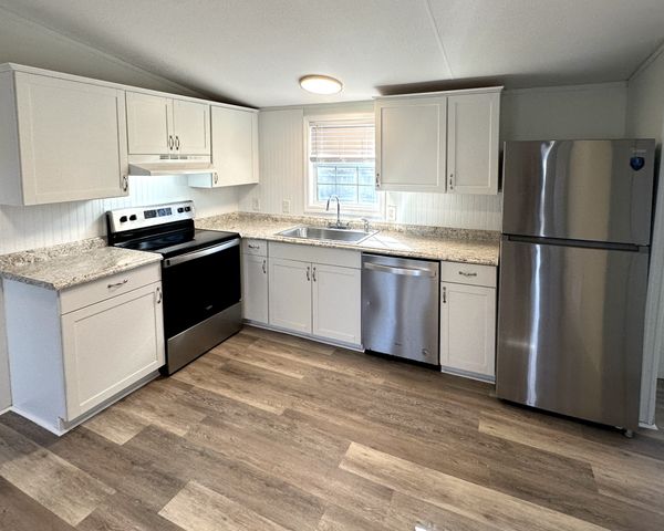 259 Floyd Dr, Smithville, TN 37166