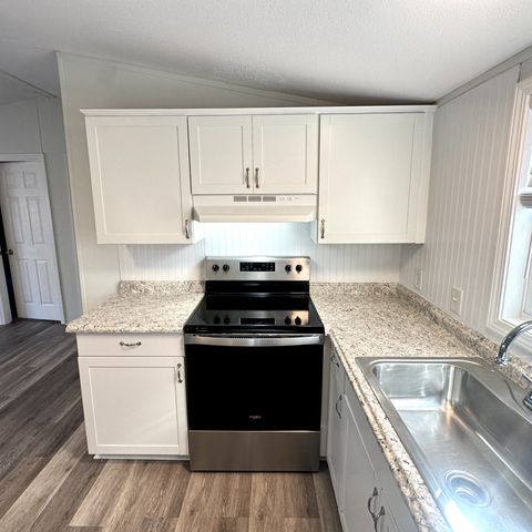 259 Floyd Dr, Smithville, TN 37166