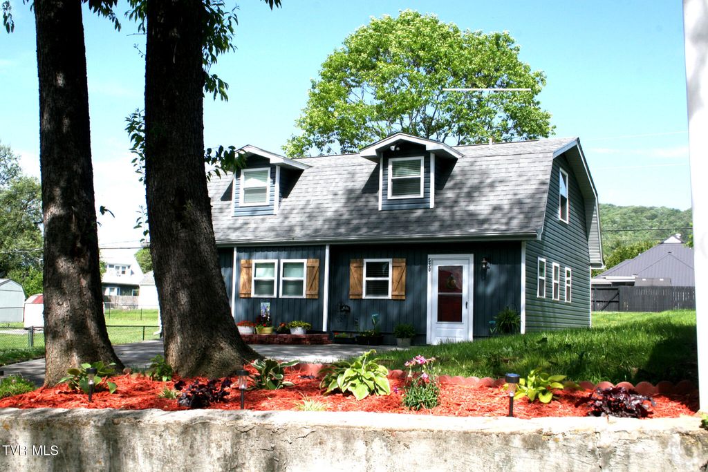 530 South Avenue, Erwin, TN 37650