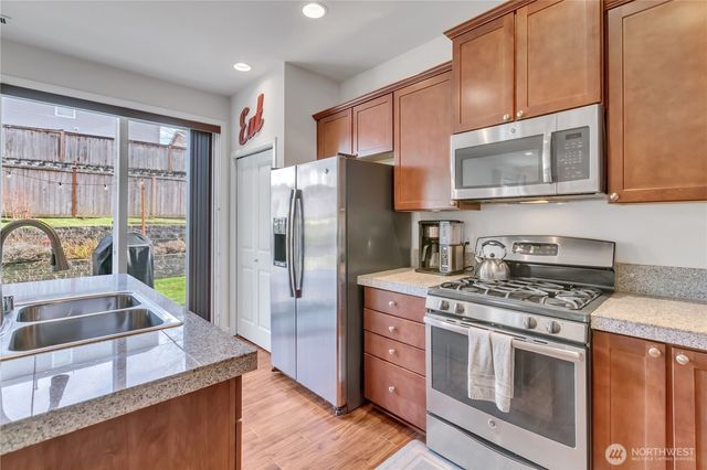 17211 83rd Avenue Ct E, Puyallup, WA 98375