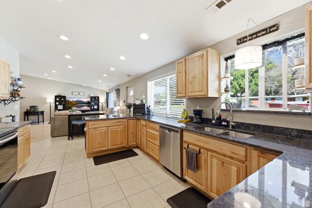4327 S 900 E, South Ogden, UT 84403