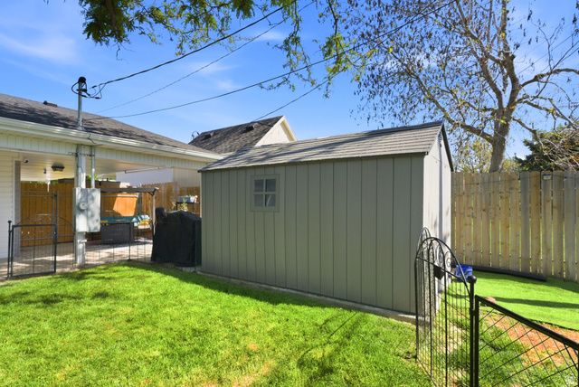 4327 S 900 E, South Ogden, UT 84403